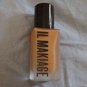 IL MAKIAGE Foundation - Warm Tan  Color 175